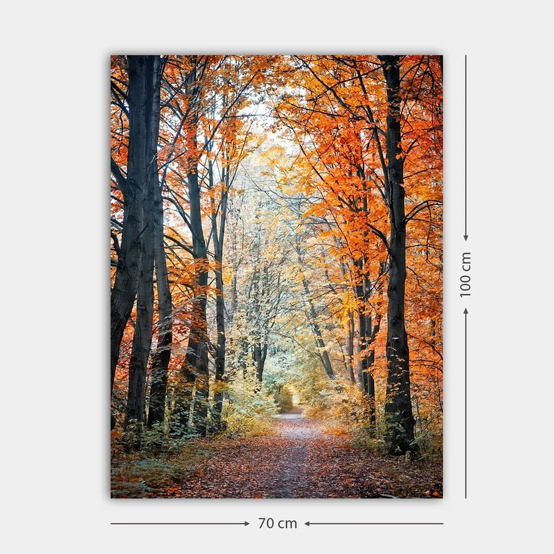 Canvas taulu 70x100 cm - Kaunis metsäpolku syksyn värien ja kultaisten ja oranssien lehtien ympäröimänä - Oranssi / Kulta / Vihreä - Sisustustuotteet - Taulu & taide - Canvas-taulu