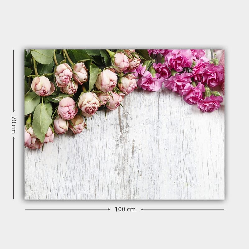 Canvas taulu 70x100 cm - Kaunis ruusujen ja neilikoiden sommitelma pehmeissä vaaleanpunaisissa sävyissä - Vaaleanpunainen / Tummanpunainen / Vihreä - Sisustustuotteet - Taulu & taide - Canvas-taulu