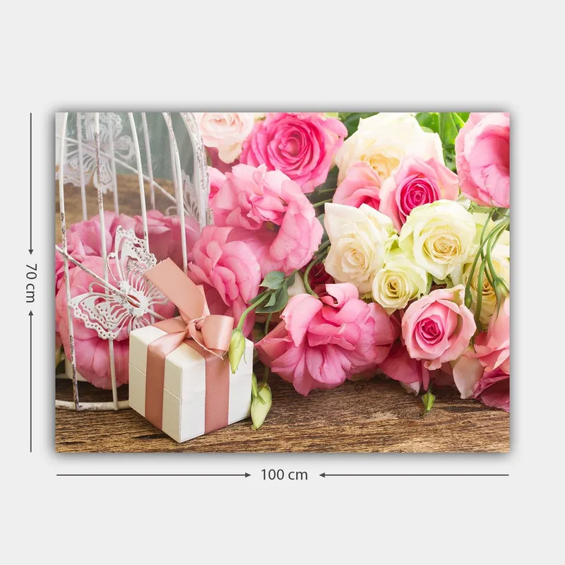 Canvas taulu 70x100 cm - Kaunis ruususommitelma eri sävyissä ja lahja valko-pinkkiin nauhaan käärittynä - Vaaleanpunainen / Valkoinen / Vihreä - Sisustustuotteet - Taulu & taide - Canvas-taulu