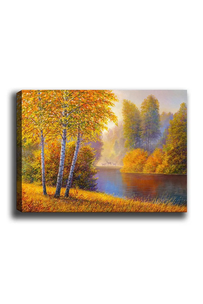 Canvas taulu 70x100 cm - Kaunis syysmaisema koivujen kanssa hiljaisen järven rannalla, Kultaoranssi / Vihreä / Sininen