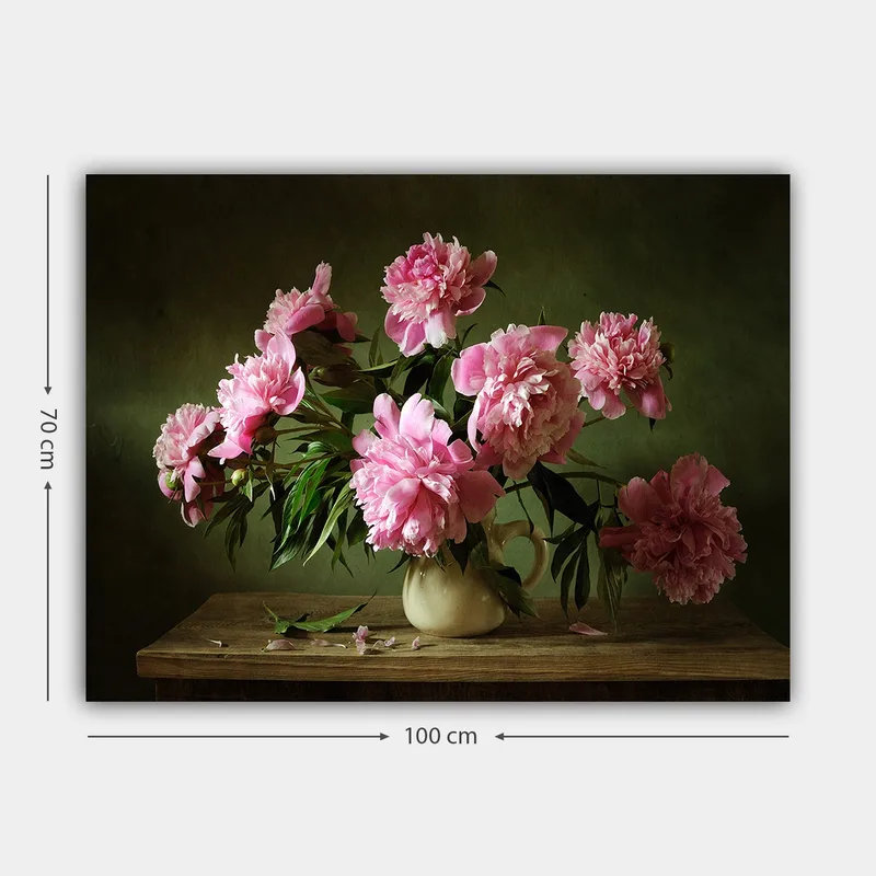 Canvas taulu 70x100 cm - Kaunis pionikimppu ruukussa pöydällä - Vaaleanpunainen / Vihreä - Sisustustuotteet - Taulu & taide - Canvas-taulu