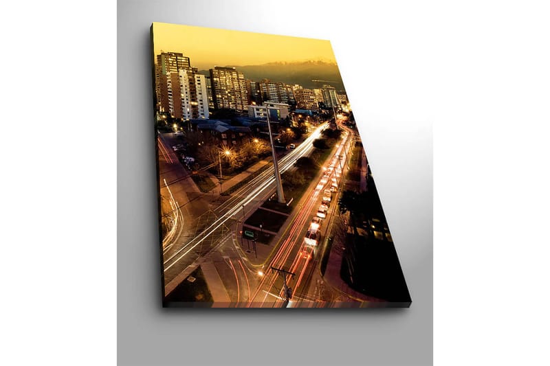 Canvas taulu 70x100 cm - Kaupungin siluetti hämärässä rakennusten ja liikenteen valojen kanssa - Kulta / Tummansininen / Valkoinen - Sisustustuotteet - Taulu & taide - Canvas-taulu
