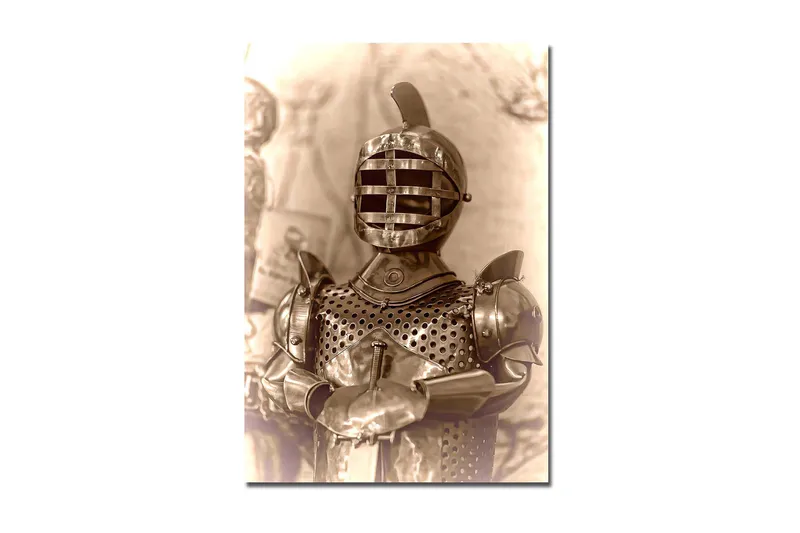 Canvas taulu 70x100 cm - Keskiaikainen ritari haarniskassaan ja tyypillisellä kypäräkuviolla, Hopea / Harmaa / Ruskea