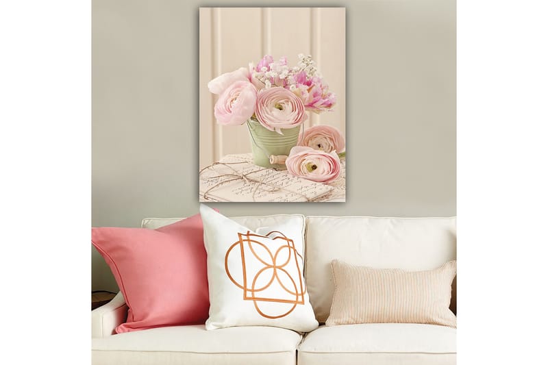 Canvas taulu 70x100 cm - Kimpussa vaaleanpunaista leinikkikukka vihreässä ruukussa - Vaaleanpunainen / Vihreä / Valkoinen - Sisustustuotteet - Taulu & taide - Canvas-taulu