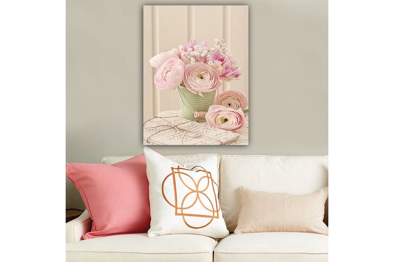 Canvas taulu 70x100 cm - Kimpussa vaaleanpunaista leinikkikukka vihreässä ruukussa - Vaaleanpunainen / Vihreä / Valkoinen - Sisustustuotteet - Taulu & taide - Canvas-taulu