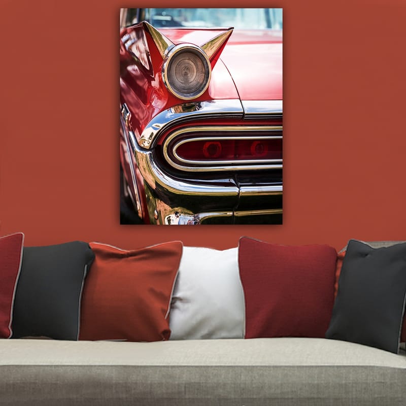Canvas taulu 70x100 cm - Klassinen auto erottuvalla punaisella värillä ja kiiltävillä kromiyksityiskohdilla - Punainen / Kromi (hopea) - Sisustustuotteet - Taulu & taide - Canvas-taulu
