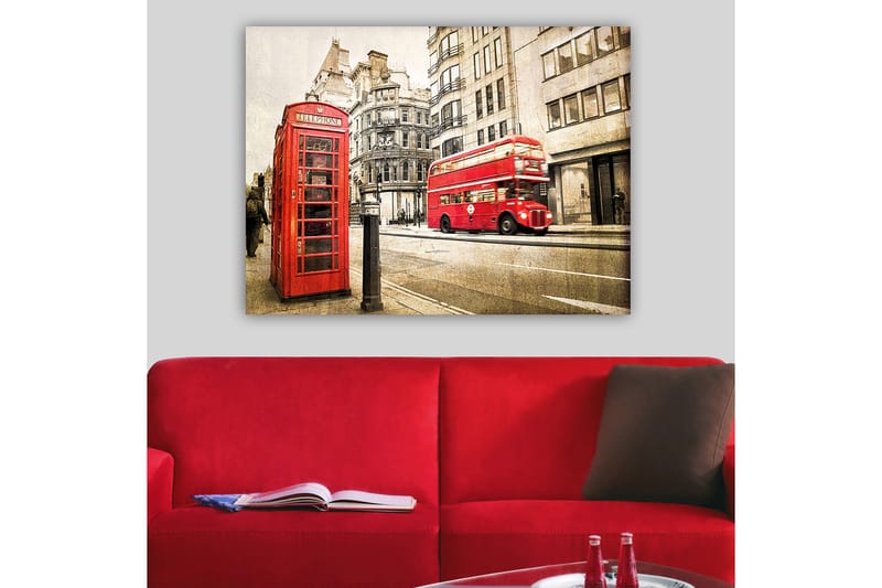 Canvas taulu 70x100 cm - Klassinen punainen puhelinkoppi ja punainen kaksikerroksinen bussi kaupungin kadulla - Punainen / Harmaa - Sisustustuotteet - Taulu & taide - Canvas-taulu