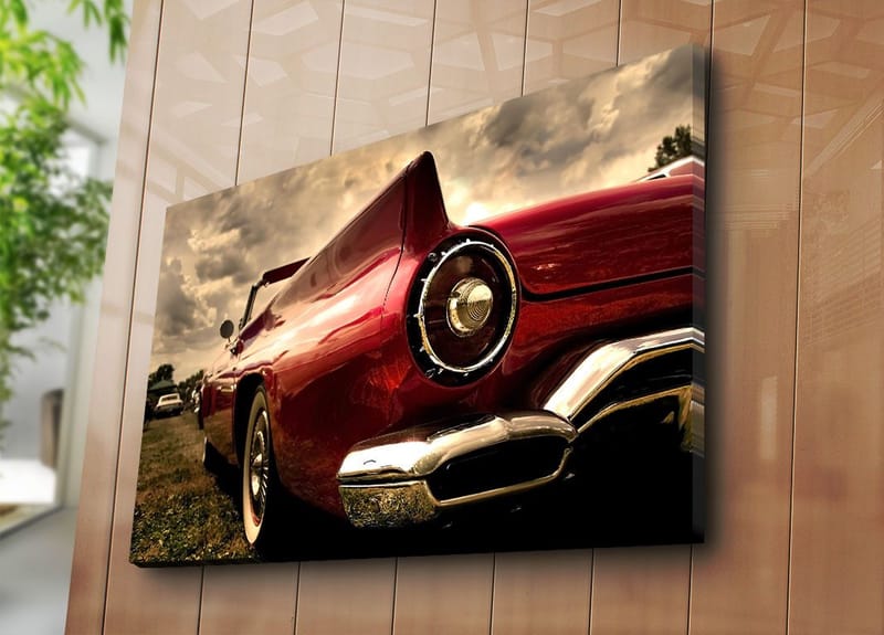 Canvas taulu 70x100 cm - Klassinen punainen auto elegantilla perällä ja kromiyksityiskohdilla - Punainen / Kromi (hopea) - Sisustustuotteet - Taulu & taide - Canvas-taulu
