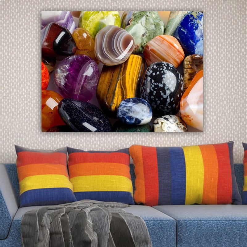 Canvas taulu 70x100 cm - Kokoelma värikkäitä jalokiviä ja mineraaleja eri muodoissa ja sävyissä - Violetti / Oranssi / Vihreä - Sisustustuotteet - Taulu & taide - Canvas-taulu