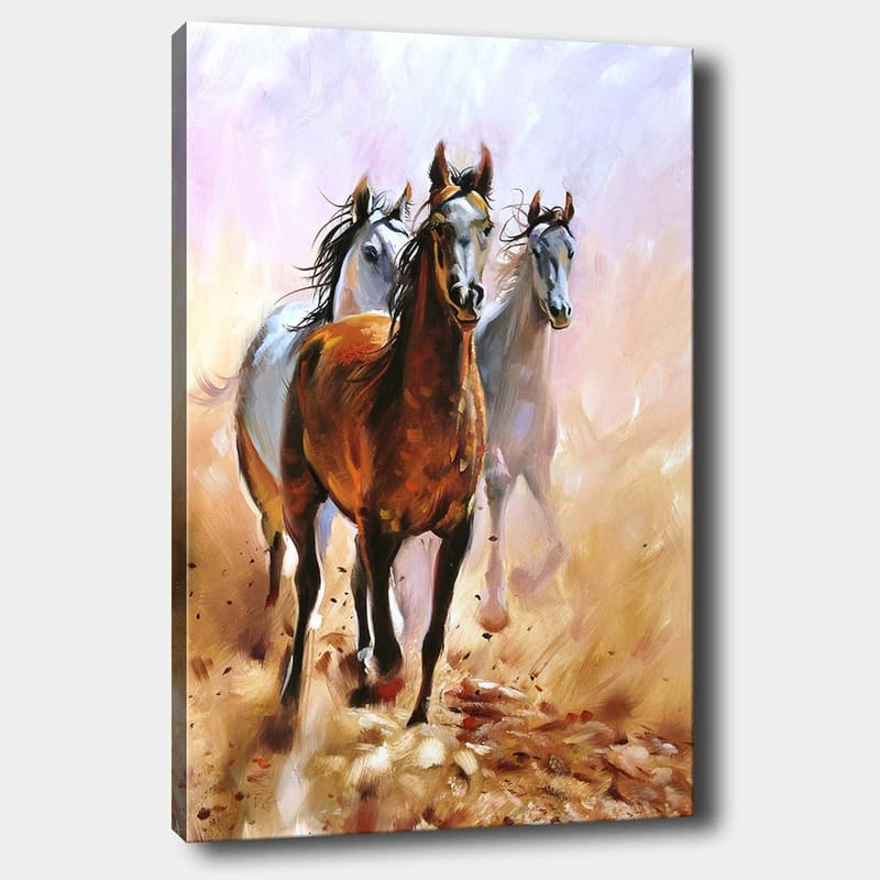 Canvas taulu 70x100 cm - Kolme hevosta laukkaa eteenpäin dynaamisessa liikkeessä - Ruskea / Valkoinen / Beige - Sisustustuotteet - Taulu & taide - Canvas-taulu