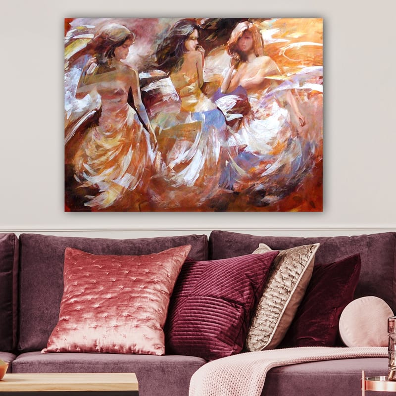 Canvas taulu 70x100 cm - Kolme tanssivaa naista liehuvissa mekoissaan dynaamisessa liikkeessä - Oranssi / Valkoinen / Beige - Sisustustuotteet - Taulu & taide - Canvas-taulu