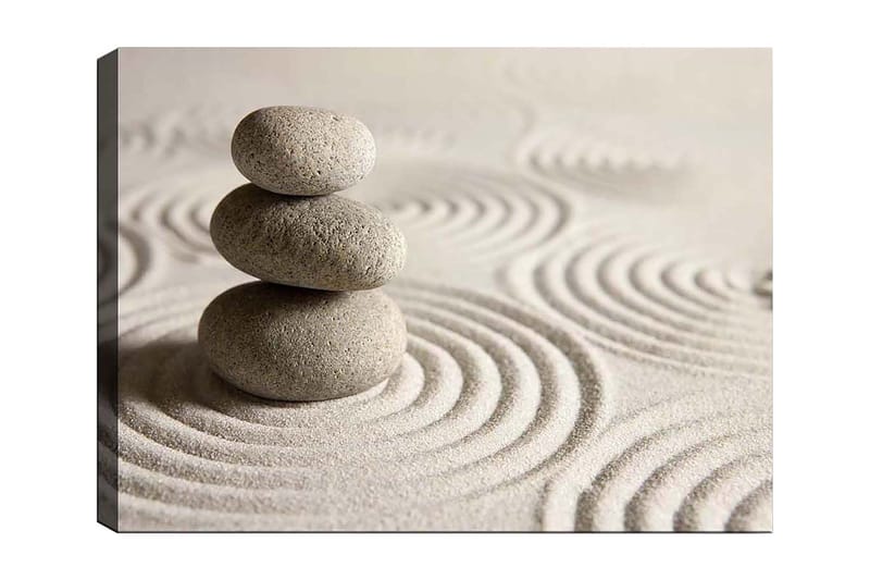 Canvas taulu 70x100 cm - Kolme pinottua kiveä hiekkaisella pinnalla aaltoilevilla kuvioilla, Harmaa / Beige