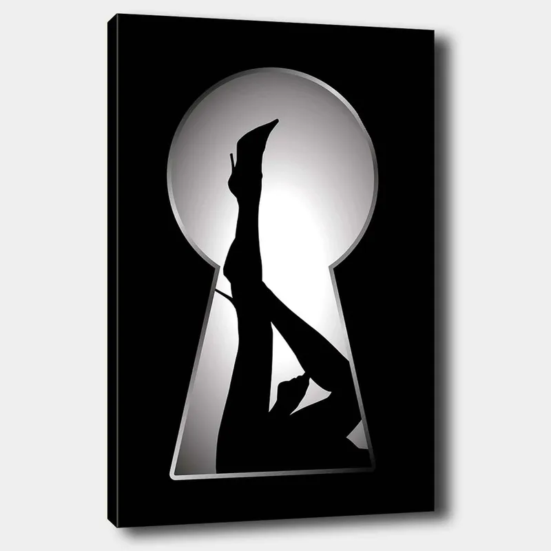 Canvas taulu 70x100 cm - Korkokenkien naisen siluetti avaimenreiästä, Musta / Valkoinen