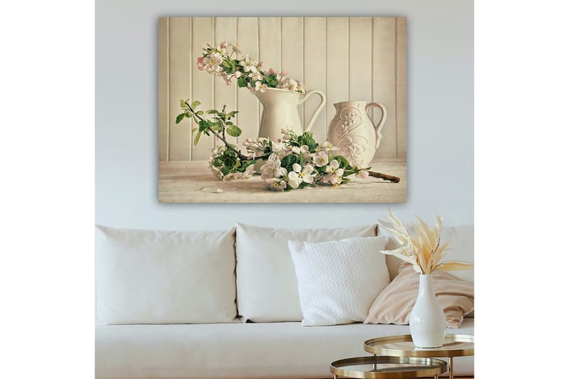 Canvas taulu 70x100 cm - Kukka-asetelma valkoisilla kannuilla ja oksilla rauhallisessa sommitelmassa - Valkoinen / Vaaleanpunainen / Vihreä - Sisustustuotteet - Taulu & taide - Canvas-taulu