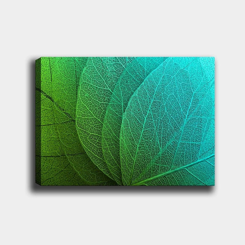 Canvas taulu 70x100 cm - Lähikuva vihreistä ja turkooseista lehdistä yksityiskohtaisilla juovilla, Vihreä / Turkoosi