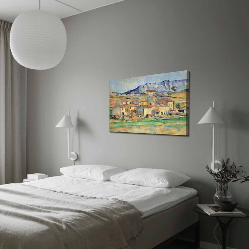 Canvas taulu 70x100 cm - Maisemamaalaus, jossa viehättäviä taloja ympäröivät vihreät pellot ja taustalla vuoret - Keltainen / Vihreä / Sininen - Sisustustuotteet - Taulu & taide - Canvas-taulu