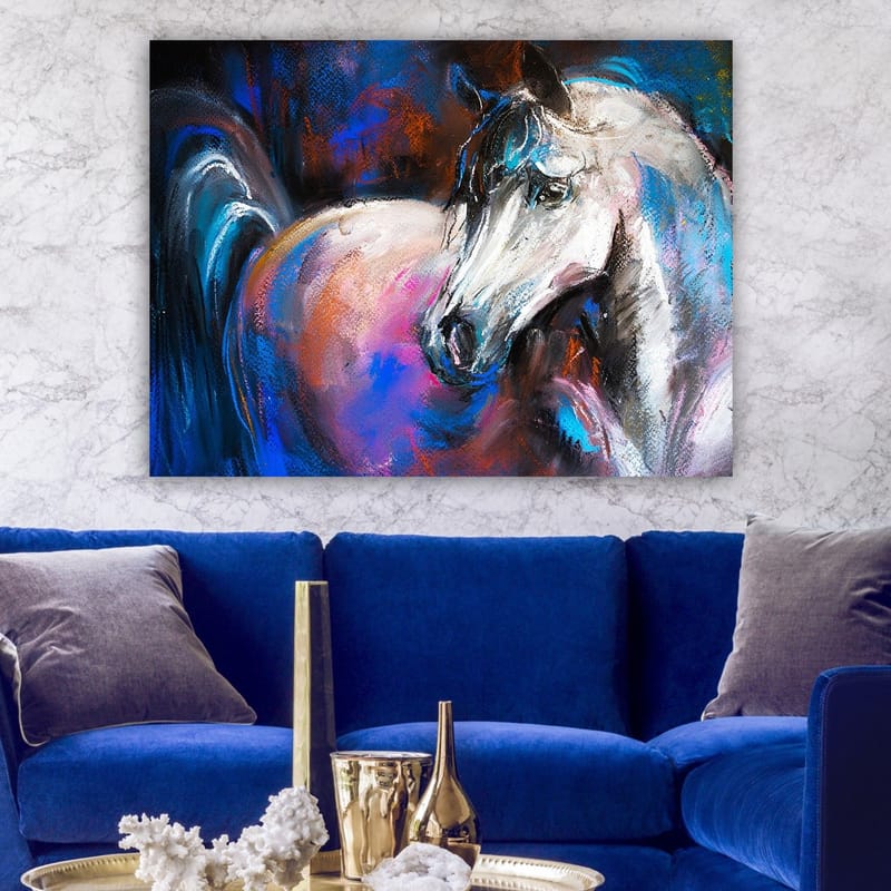 Canvas taulu 70x100 cm - Majesteettinen valkoinen hevonen värikkäillä yksityiskohdilla taustalla - Valkoinen / Sininen / Vaaleanpunainen - Sisustustuotteet - Taulu & taide - Canvas-taulu