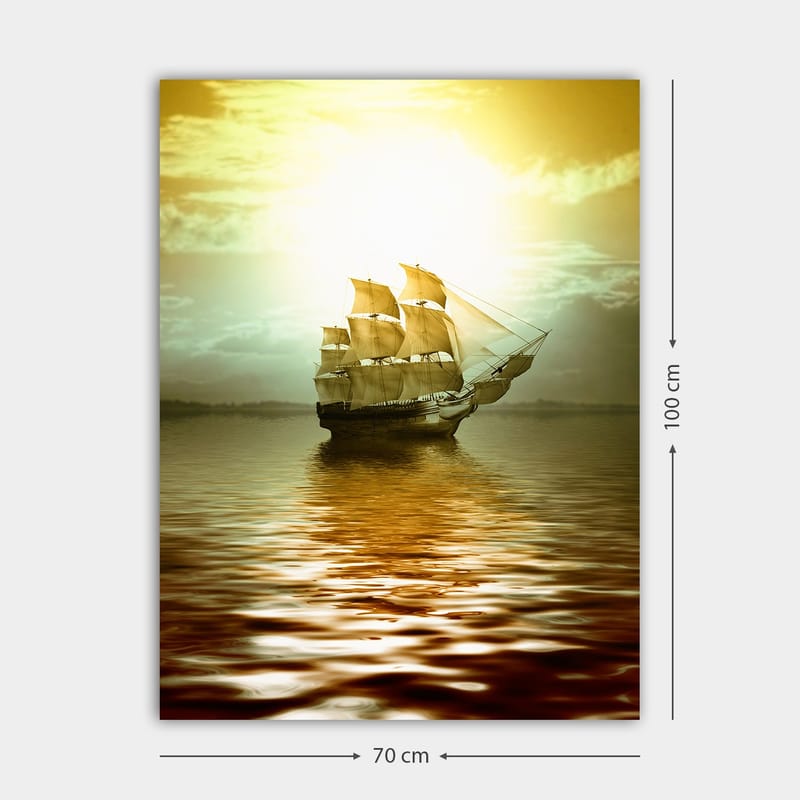 Canvas taulu 70x100 cm - Majesteettinen purjelaiva liitää peilimäisellä pinnalla kultaisessa valossa - Kulta / Ruskea / Beige - Sisustustuotteet - Taulu & taide - Canvas-taulu
