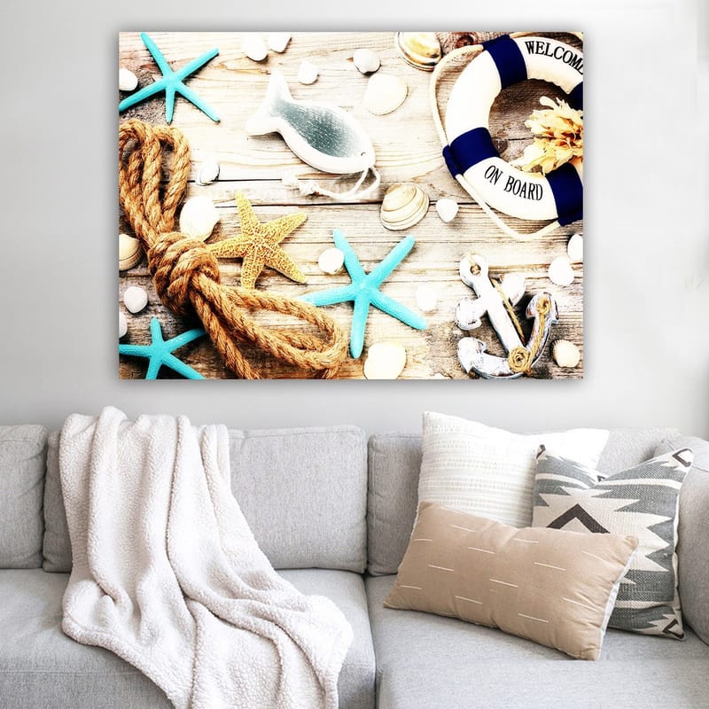 Canvas taulu 70x100 cm - Merellistä rauhaa meritähdillä, simpukoilla ja pelastusrenkaalla, joka luo kesäisen tunnelman - Turkoosi / Beige / Keltainen - Sisustustuotteet - Taulu & taide - Canvas-taulu
