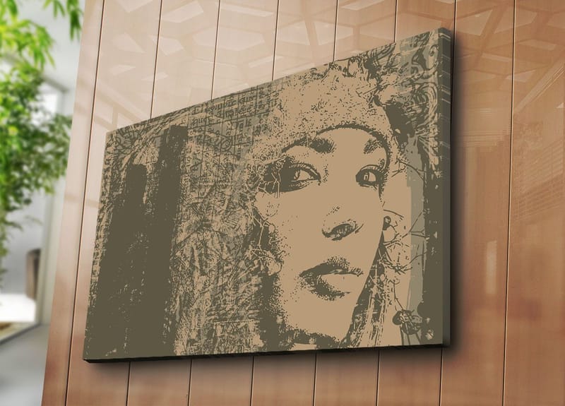 Canvas taulu 70x100 cm - Muotokuva naisesta, jolla on salaperäinen ja ilmeikäs katse - Beige / Ruskea - Sisustustuotteet - Taulu & taide - Canvas-taulu