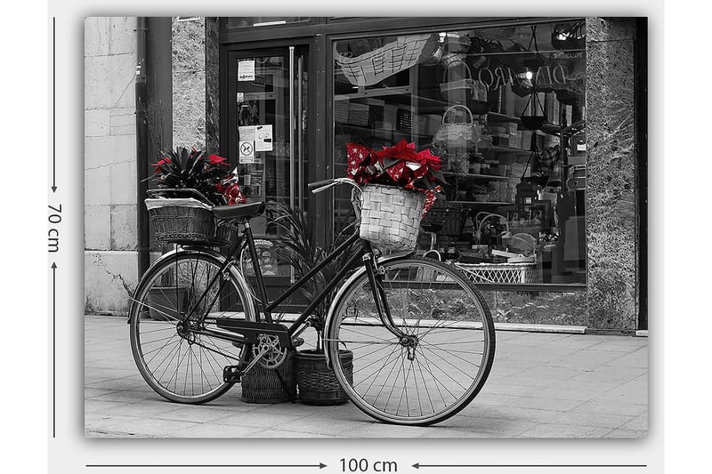 Canvas taulu 70x100 cm - Musta polkupyörä ja kukat koreissa kadulla - Punainen / Musta / Harmaa - Sisustustuotteet - Taulu & taide - Canvas-taulu