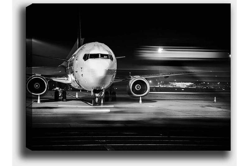 Canvas taulu 70x100 cm - Mustavalkoinen kuva lentokoneesta lentokentällä yöllä - Musta / Valkoinen / Harmaa - Sisustustuotteet - Taulu & taide - Canvas-taulu