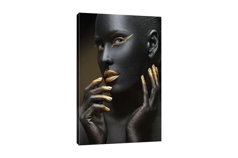 Canvas taulu 70x100 cm - Naisen muotokuva mustalla kasvomaalilla ja kultaisilla yksityiskohdilla, Musta / Kulta