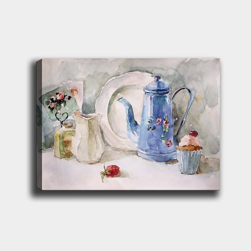 Canvas taulu 70x100 cm - Rauhallinen asetelma sinisellä kahvipannulla, mansikan ja kuppikakun kanssa, Sininen / Valkoinen / Punainen