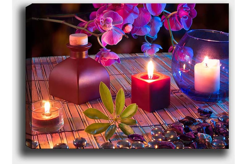 Canvas taulu 70x100 cm - Rauhallinen ja harmoninen asetelma kynttilöillä, kukilla ja koristeilla - Tummanpunainen / Vihreä / Violetti - Sisustustuotteet - Taulu & taide - Canvas-taulu
