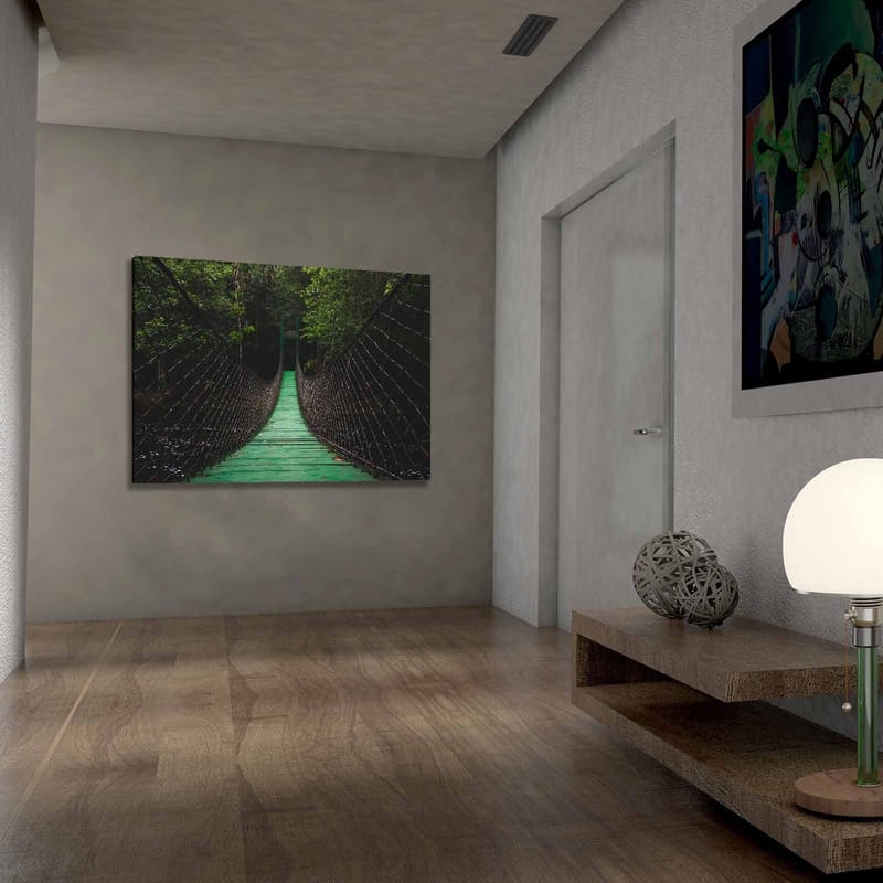 Canvas taulu 70x100 cm - Riippusilta rehevän metsän läpi - Vihreä / Musta - Sisustustuotteet - Taulu & taide - Canvas-taulu