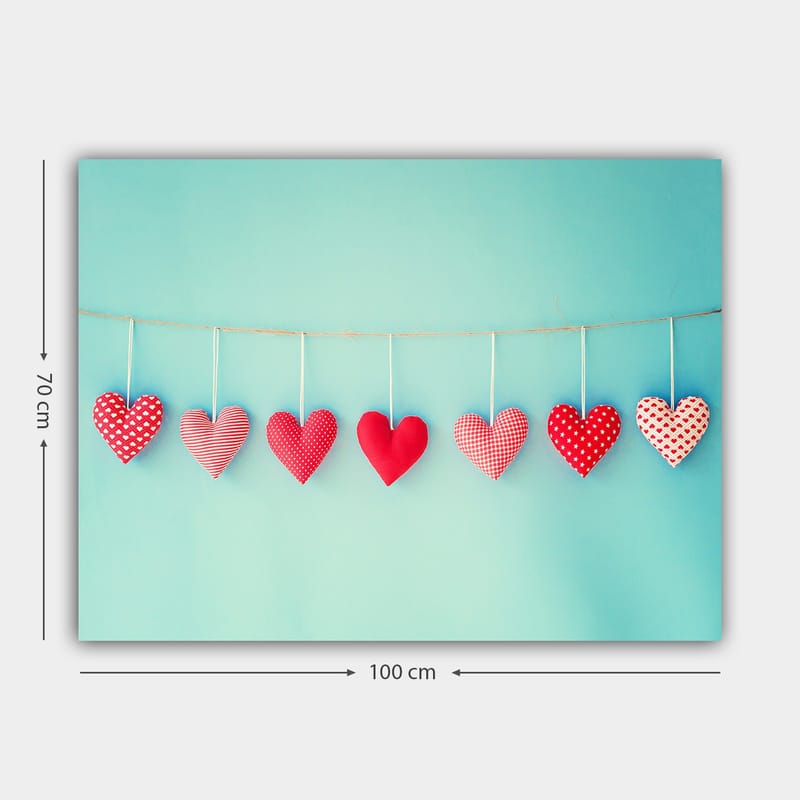 Canvas taulu 70x100 cm - Roikkuvia sydämiä eri kuvioissa ja punaisen sävyissä - Punainen / Vaaleansininen / Valkoinen - Sisustustuotteet - Taulu & taide - Canvas-taulu