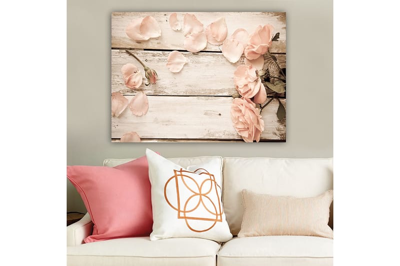 Canvas taulu 70x100 cm - Romanttinen ruusujen ja ruusun terälehdistä tehty sommitelma puupinnalla - Vaaleanpunainen / Vihreä - Sisustustuotteet - Taulu & taide - Canvas-taulu