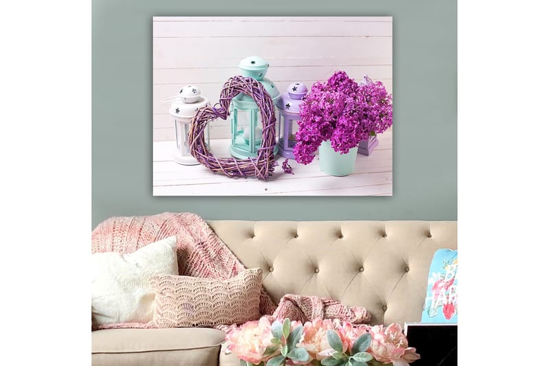 Canvas taulu 70x100 cm - Romanttinen sommitelma, jossa oksista tehty sydän ja ruukku violetteja kukkia, Violetti / Mintunvihreä / Valkoinen