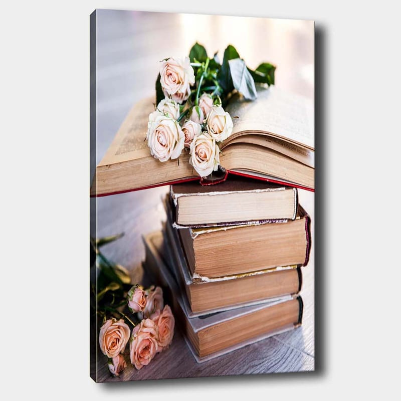 Canvas taulu 70x100 cm - Ruusukimppu kirjapinon päällä, Vaaleanpunainen / Beige / Ruskea