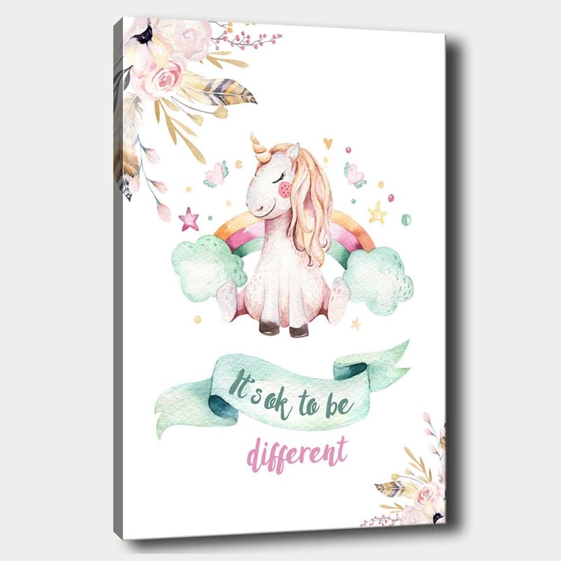 Canvas taulu 70x100 cm - Söpö yksisarvinen istuu pilvien päällä sateenkaaren taustalla, Vaaleanpunainen / Mintunvihreä / Vaaleankeltainen