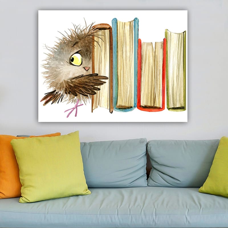 Canvas taulu 70x100 cm - Söpö pöllö kurkistaa kirjojen takaa - Ruskea / Keltainen / Punainen - Sisustustuotteet - Taulu & taide - Canvas-taulu