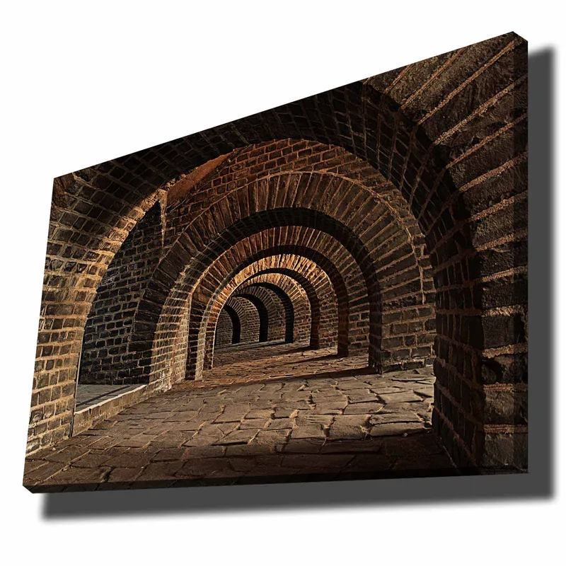 Canvas taulu 70x100 cm - Sarja kaaria vanhassa kivirakenteessa, joka luo syvyyden ja perspektiivin tunteen, Tummanruskea / Harmaa / Beige