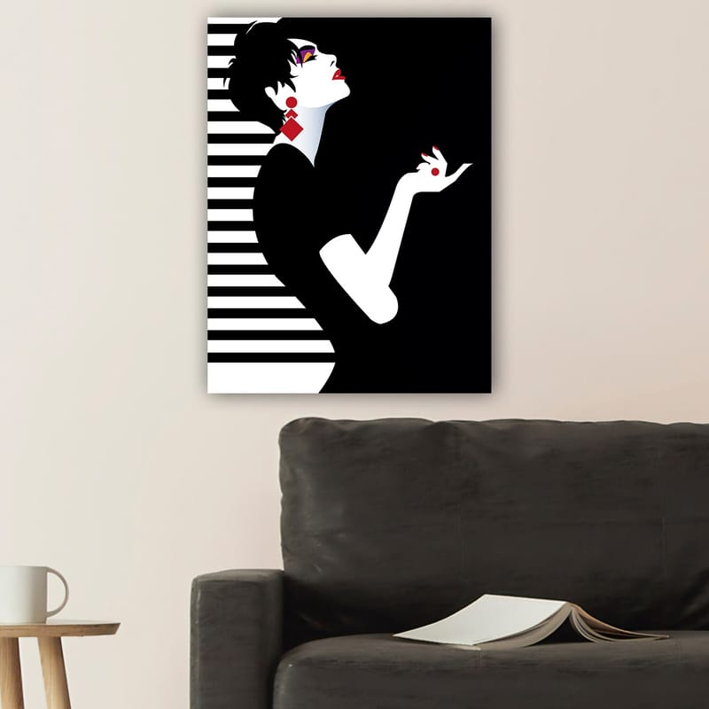 Canvas taulu 70x100 cm - Tyylitelty nainen elegantilla ryhdillä ja dramaattisilla koruilla - Musta / Valkoinen / Punainen - Sisustustuotteet - Taulu & taide - Canvas-taulu