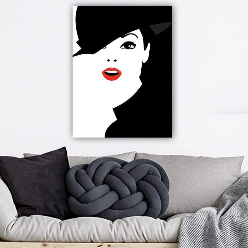 Canvas taulu 70x100 cm - Tyylitelty nainen mustalla hatulla ja punaisilla huulilla, Musta / Valkoinen / Punainen