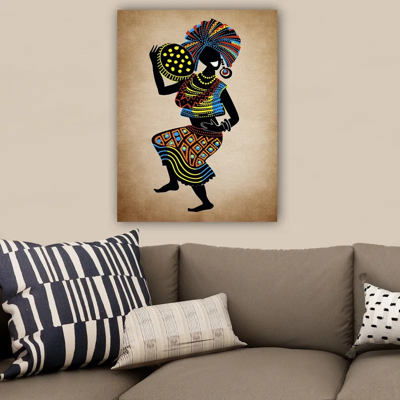 Canvas taulu 70x100 cm - Tyylitelty nainen perinteisessä asussa, yllään suuri päähine ja pilkullinen kulho, Musta / Sininen / Oranssi