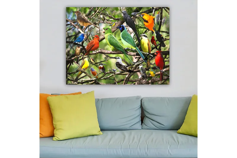 Canvas taulu 70x100 cm - Useita värikkäitä lintuja istumassa oksilla vilkkaassa luonnonympäristössä, Vihreä / Punainen / Sininen