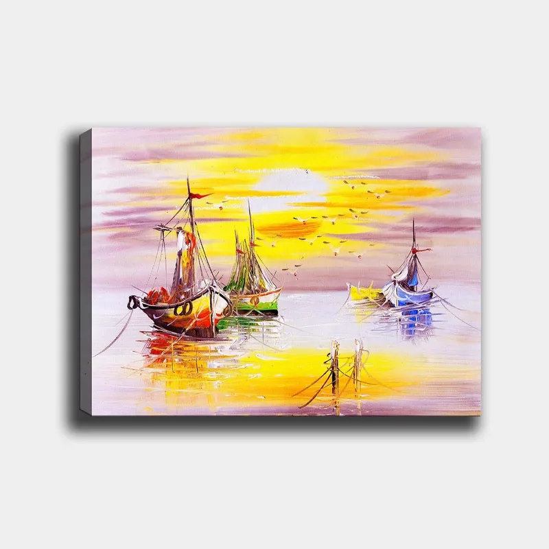 Canvas taulu 70x100 cm - Useita värikkäitä veneitä lojumassa paikallaan aurinkoisessa satamassa, Keltainen / Vihreä / Punainen