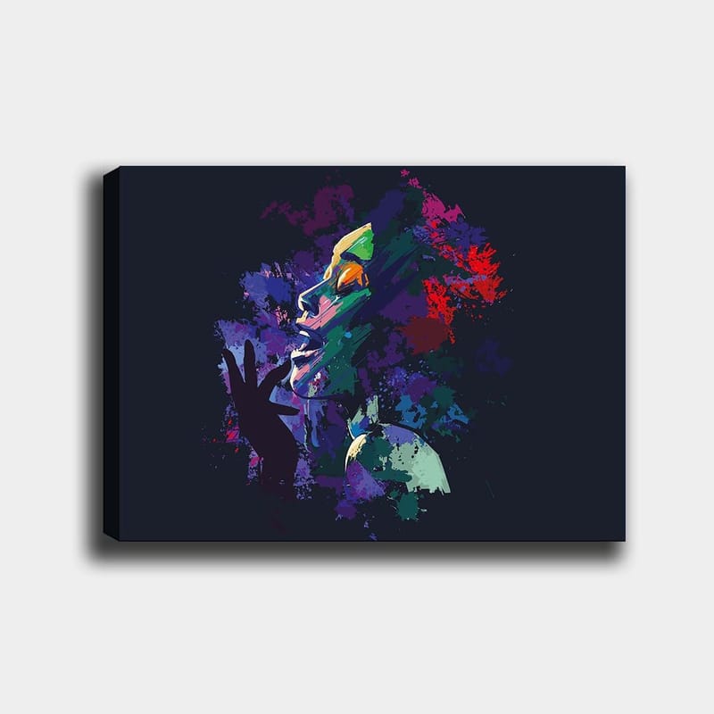Canvas taulu 70x100 cm - Värikäs ja ilmeikäs muotokuva intohimoisesti laulavasta naisesta, Violetti / Vihreä / Punainen