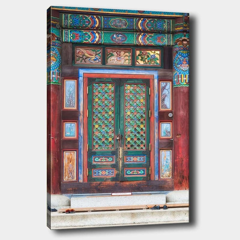 Canvas taulu 70x100 cm - Värikäs ja yksityiskohtainen ovi perinteisin kuvioin ja koristein, Vihreä / Punainen / Sininen