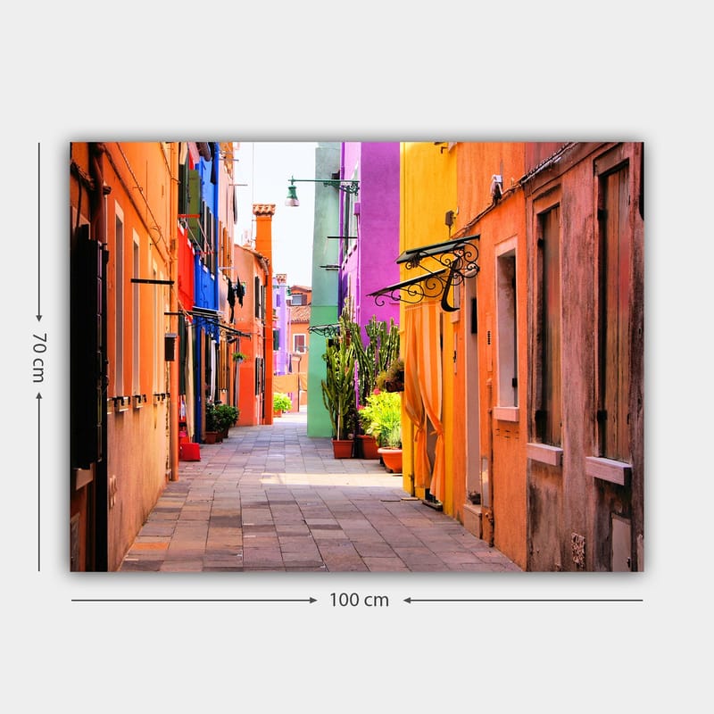 Canvas taulu 70x100 cm - Värikäs kuja ja eloisia taloja eri sävyissä - Oranssi / Violetti / Vihreä - Sisustustuotteet - Taulu & taide - Canvas-taulu