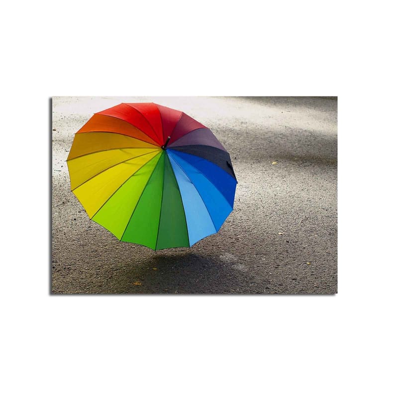 Canvas taulu 70x100 cm - Värikäs sateenvarjo harmaalla pinnalla - Punainen / Vihreä / Sininen - Sisustustuotteet - Taulu & taide - Canvas-taulu