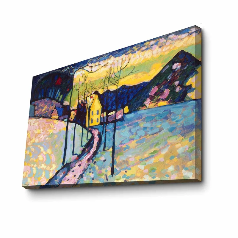 Canvas taulu 70x100 cm - Värikäs talvimaisema, jossa tie johtaa keltaiseen taloon lumen ja puiden ympäröimänä - Sininen / Keltainen / Valkoinen - Sisustustuotteet - Taulu & taide - Canvas-taulu