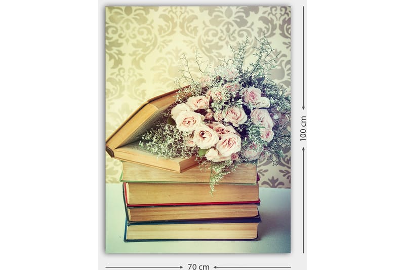 Canvas taulu 70x100 cm - Vaaleanpunaisten ruusujen kimppu kirjapinon päällä - Vaaleanpunainen / Beige / Vihreä - Sisustustuotteet - Taulu & taide - Canvas-taulu