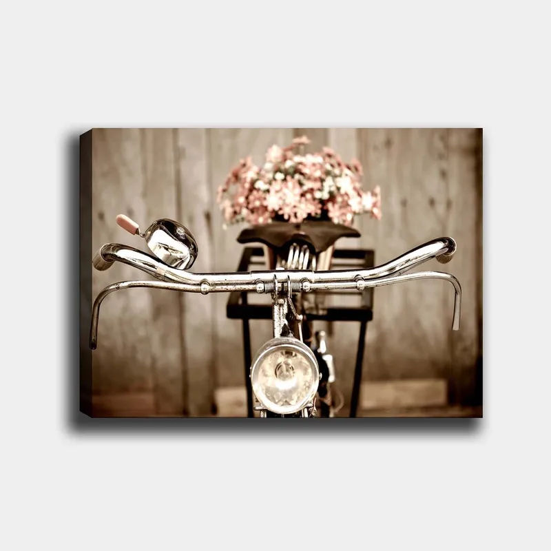 Canvas taulu 70x100 cm - Vanhanaikainen polkupyörä ja kukat korissa, Hopea / Vaaleanpunainen / Musta
