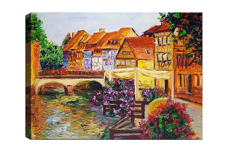 Canvas taulu 70x100 cm - Viehättävä kanava värikkäine taloineen ja reunaa koristavine kukineen, Vihreä / Violetti / Oranssi